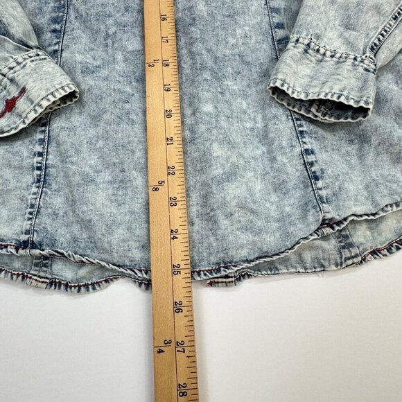 RRR Womens Southwestern Shirt Denim Snap Embroidered Indigo Acid Wash - Picture 12 of 13